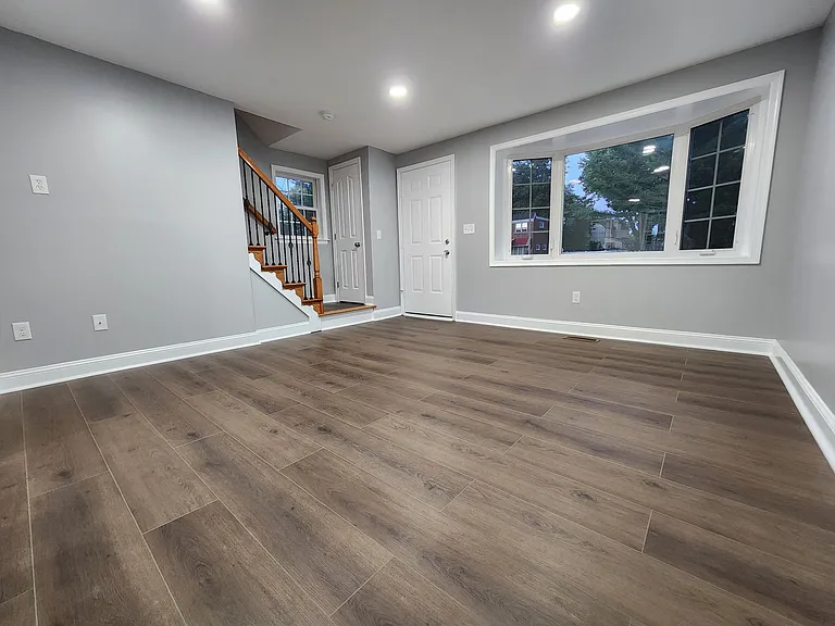 Cedonia Ave — Photo 1