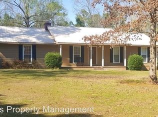106 Vernon Ferry Ct, Lagrange, GA 30240