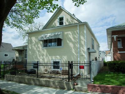 4828 W School St, Chicago, IL, 60641