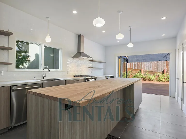 485 Boulevard Way — Photo 10