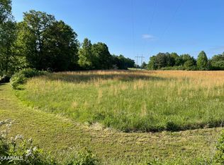 Corbin Hl, Oliver Springs, TN 37840