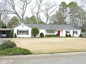 2nd image of 410 Westview Dr