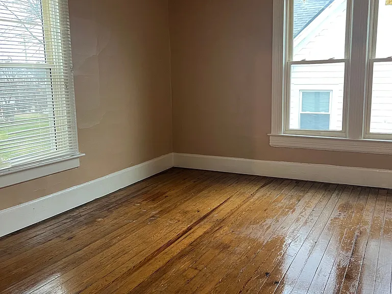 362 S Main St #A — Photo 3