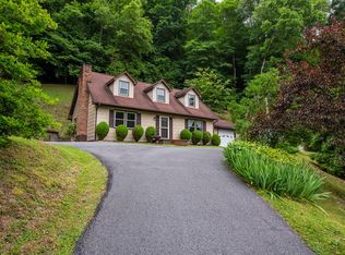 1237 Cold Springs Rd, Grundy, VA 24614