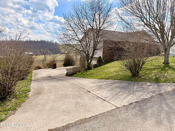 2nd image of 530 Coffey Rd