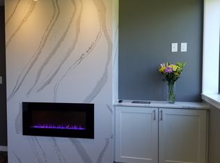 820 Club House Rd UNIT 3F, North Liberty, IA 52317