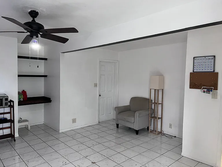 Plumeria Rd — Photo 3
