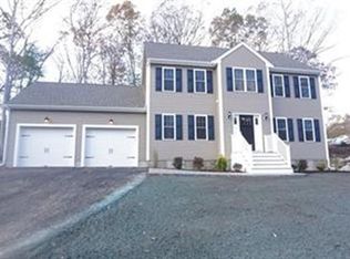 89 Westdale Rd, Holbrook, MA 02343