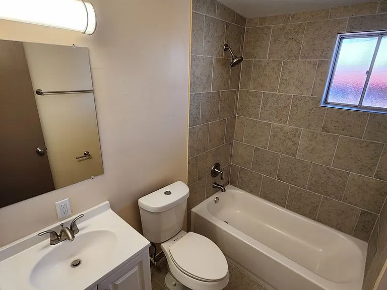 1401-1407 Aspen Dr — Photo 14