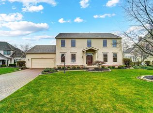 6826 McDevitt Dr, Dublin, OH 43017