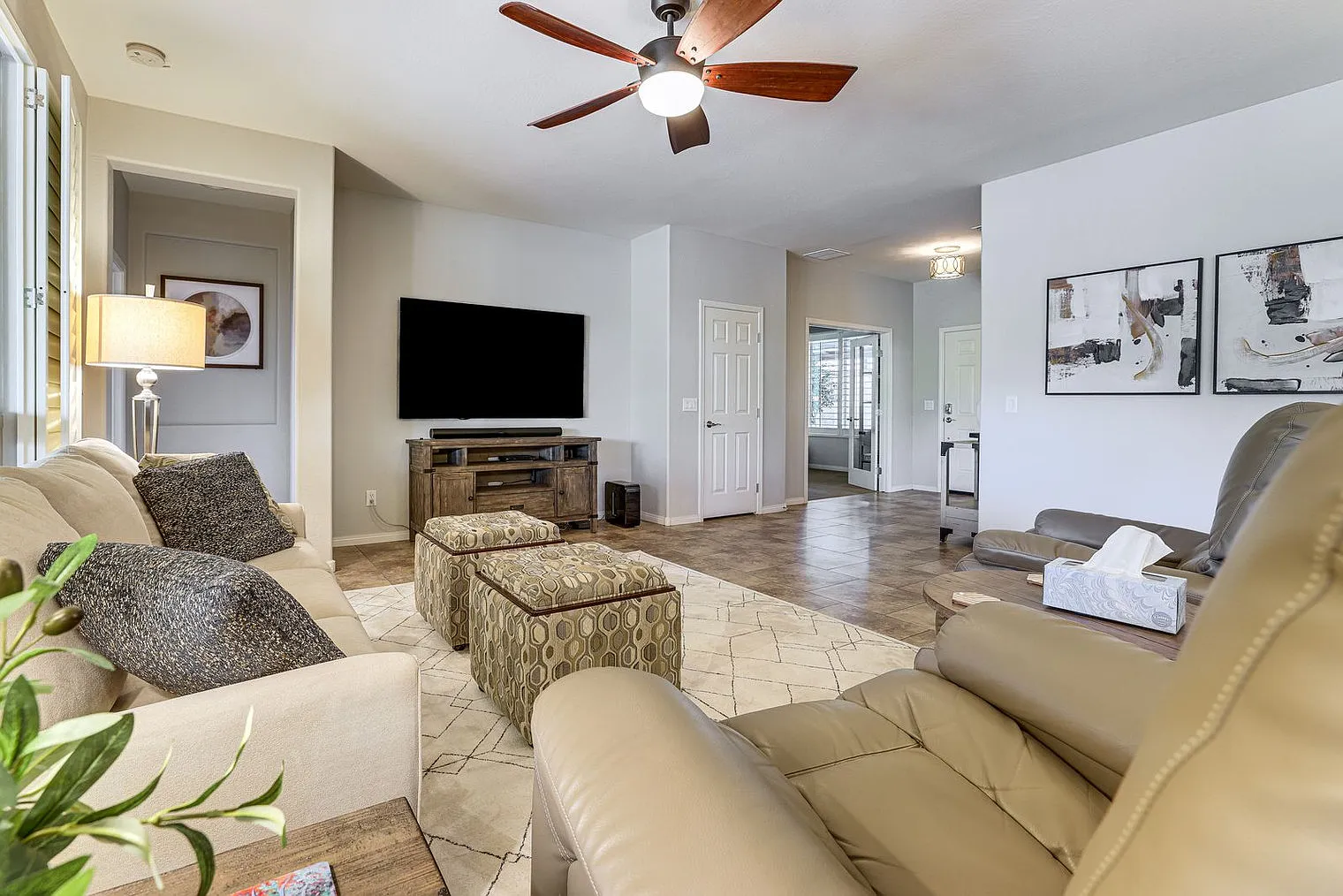 2 bed, 2.0 bath, 1593 sqft, $2,806 — Photo 2