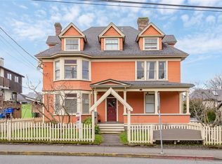 1418 Fernwood Rd, Victoria, BC V8V4P7