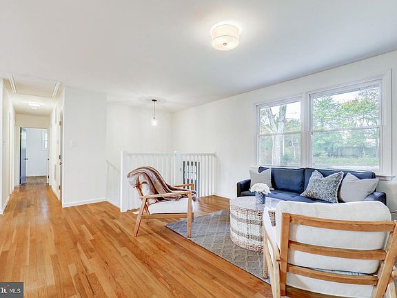 5th image of 17 Lightcap Rd