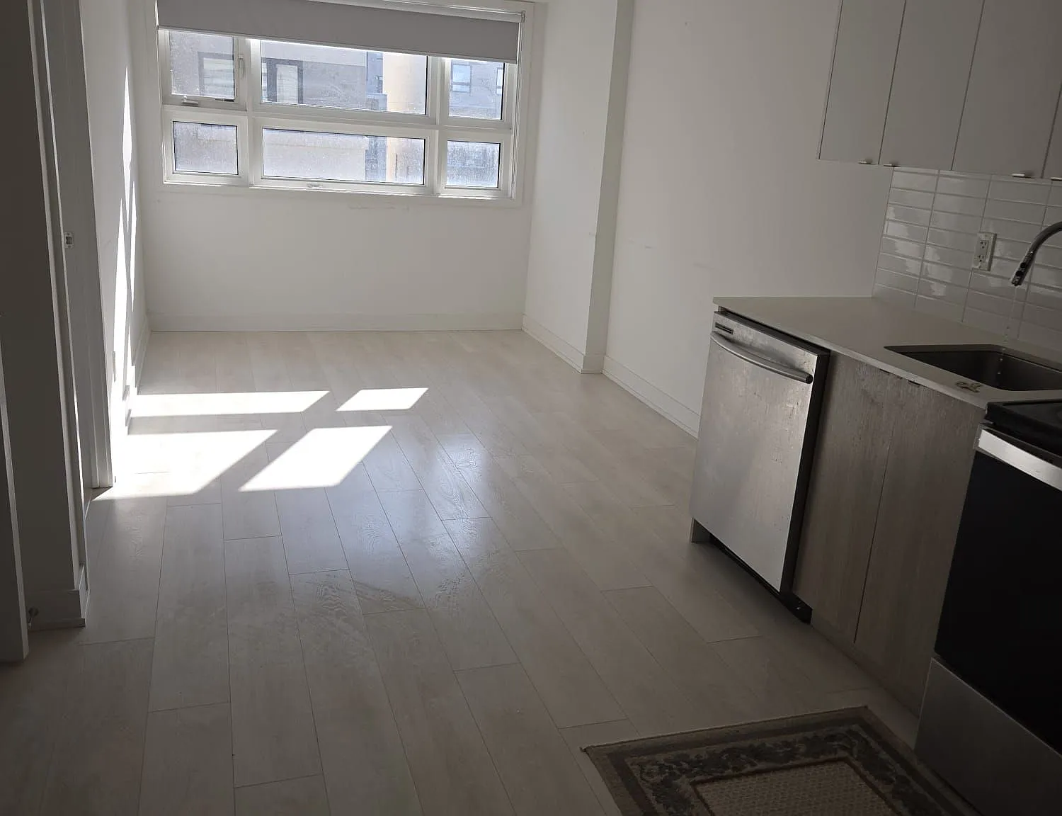 3 bed, $2,599 — Photo 2