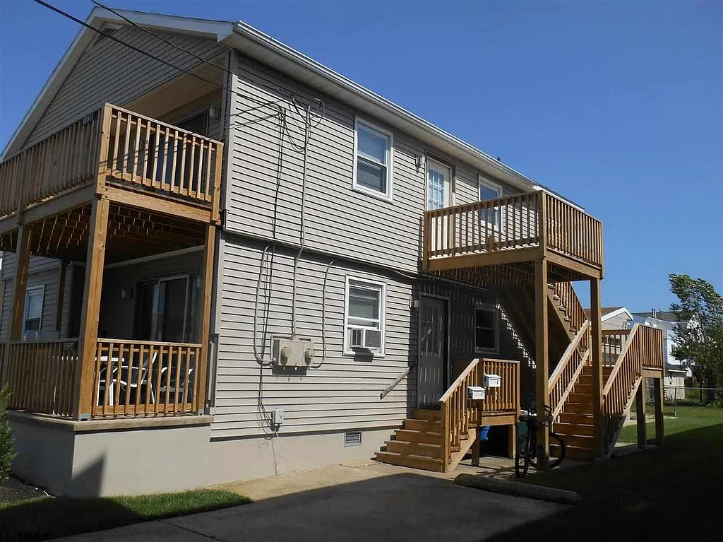 3 bed, 1760 sqft, $1,850 — Photo 2