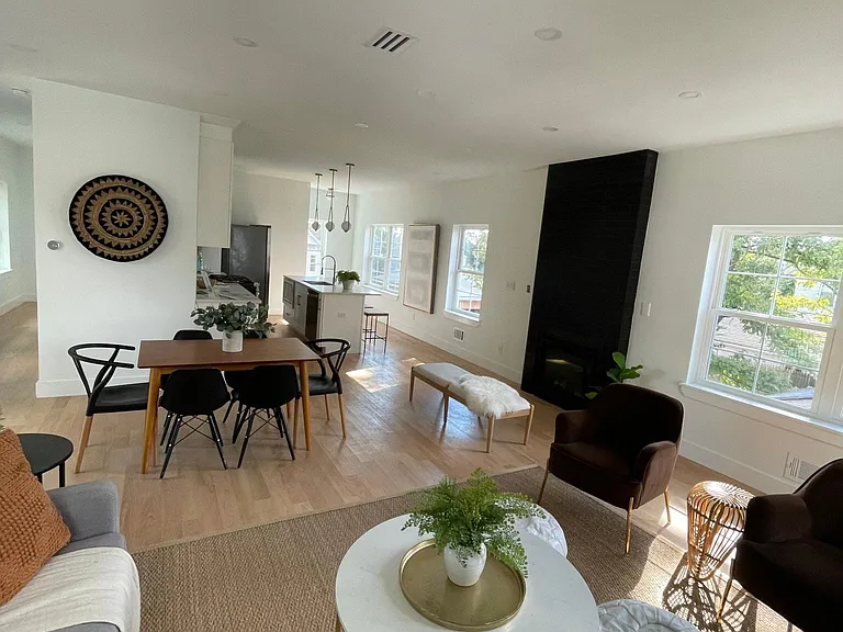 237 Boyden Ave — Photo 6