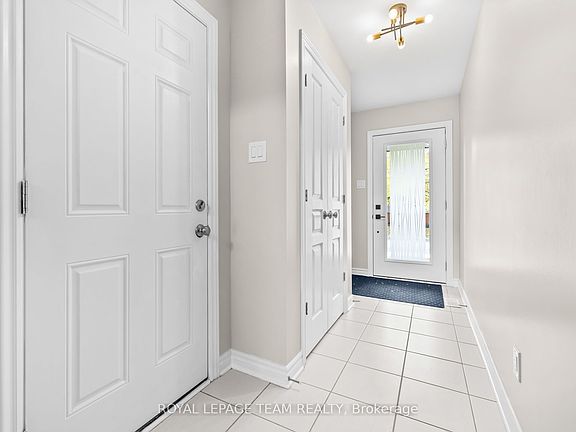 3rd image of 422 Tralee Rd