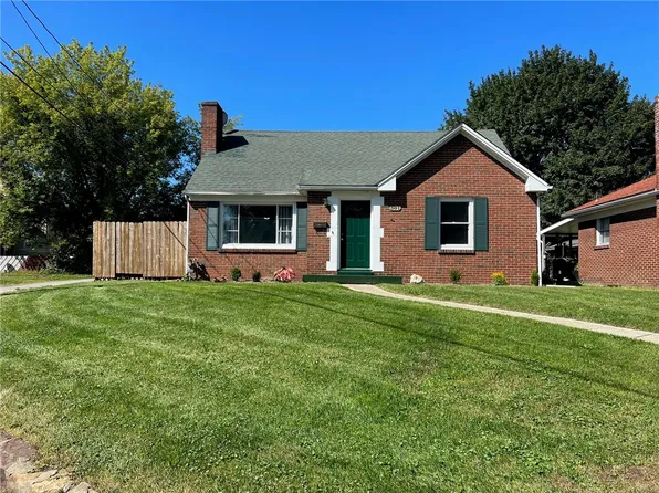 301 Rhodes Pl, New Castle, PA 16101