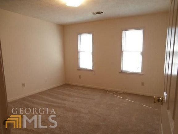 2nd image of 2222 Wexford Dr