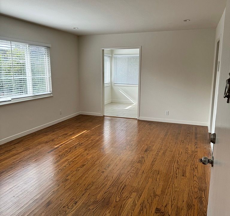 living room to kitchen