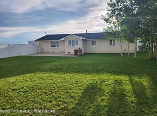 121 Ehman Ln, Pinedale, WY 82941