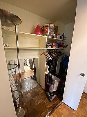 3rd image of 301 E 45th St APT 21C