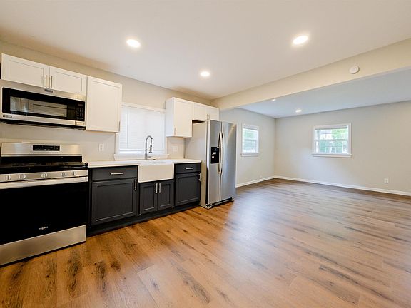 2nd image of 710 Prospect Ave