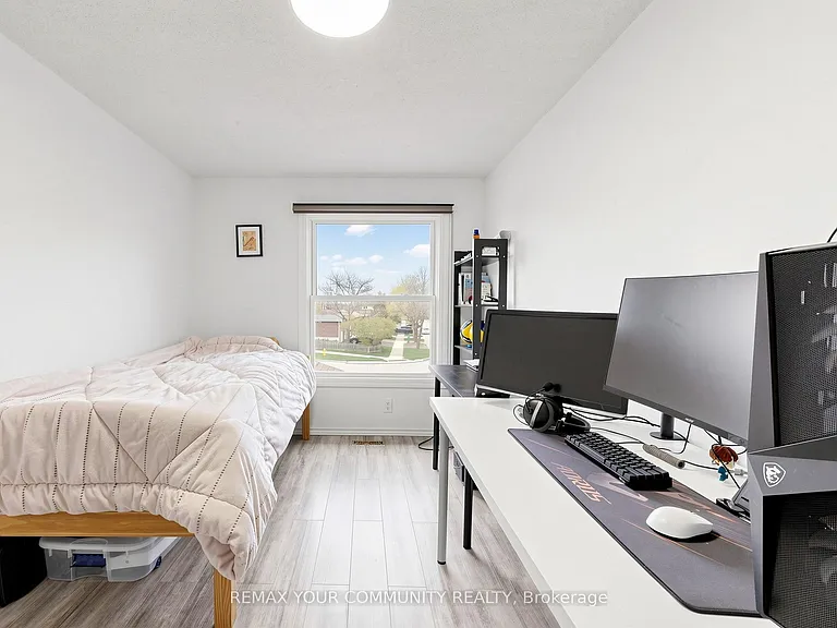 63 Patrice Cres #UPPER — Photo 27