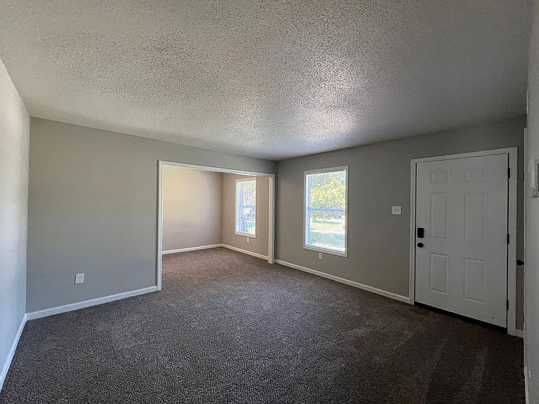 5586 Hyacinth Cv — Photo 17