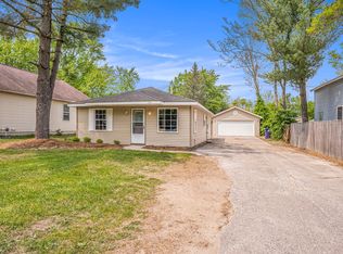 563 W 22nd St, Holland, MI