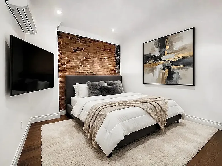 350 3rd Ave #2D — Photo 4