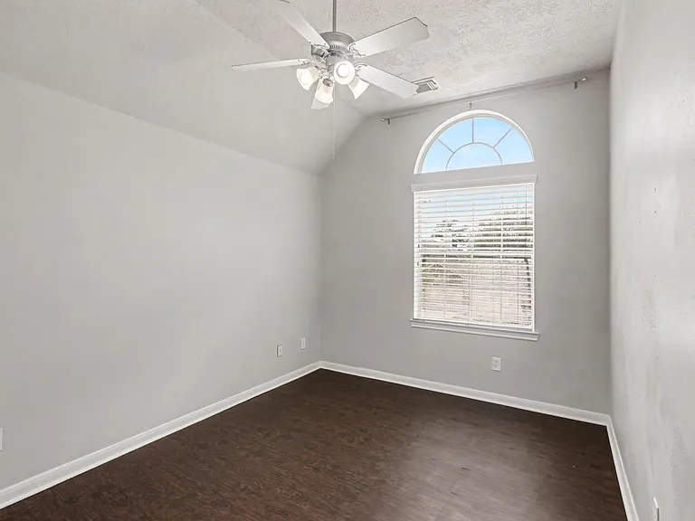 19534 Country Canyon Dr — Photo 13