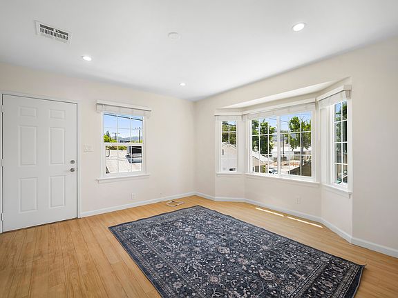5th image of 720 W California Ave Unit B