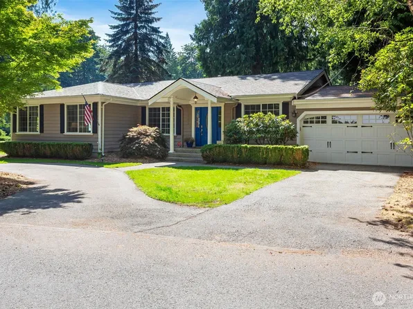 13805 W Lake Kathleen Drive SE, Renton, WA 98059