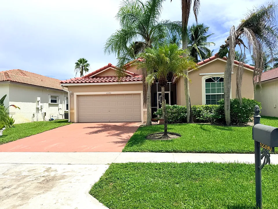 12390 Boneventure Dr