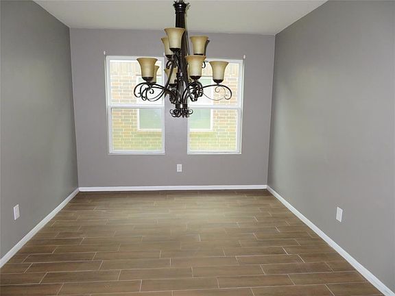 5th image of 5042 Blue Spruce Hill St