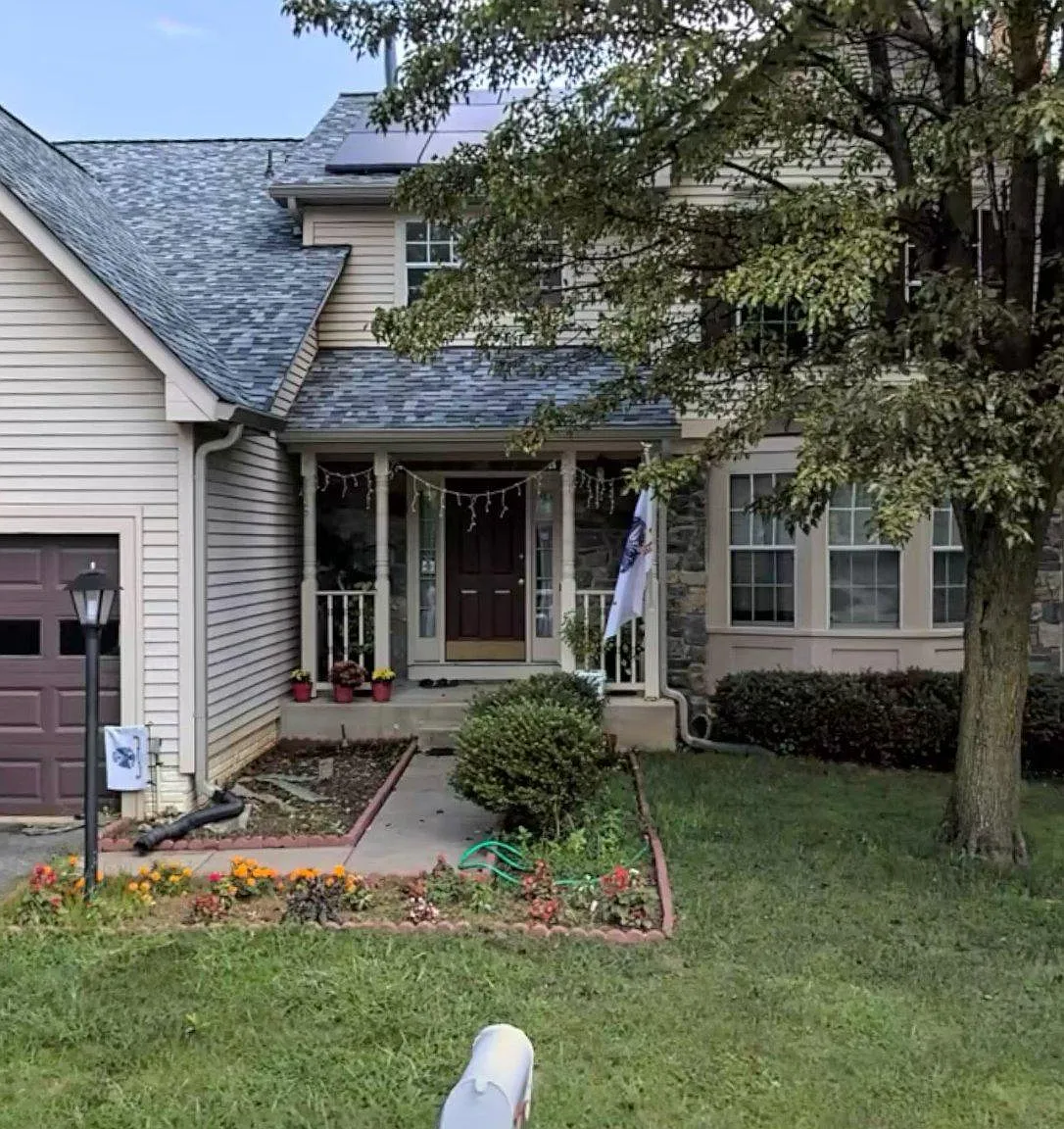 4 bed, 3.5 bath, 2632 sqft, $3,750 — Photo 2