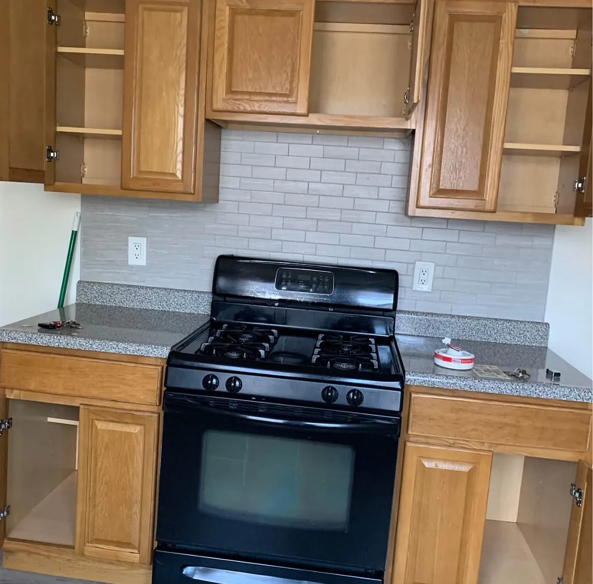 3 bed, $2,700 — Photo 2