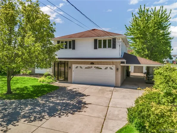 222 Angle Rd, West Seneca, NY 14224