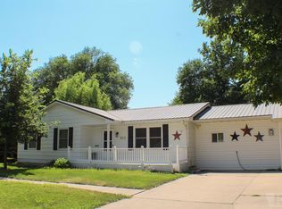 503 N H St, Oskaloosa, IA