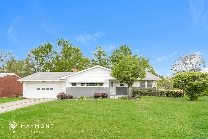2674 Algonquin Dr — Photo 1