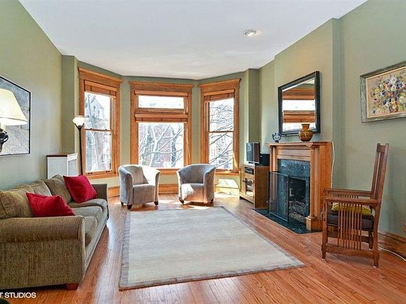 2nd image of 2059 N Dayton St