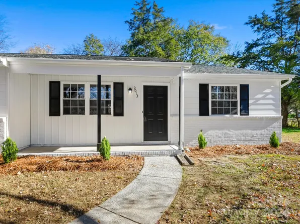 2013 Lilly Pond Ct, Charlotte, NC 28273
