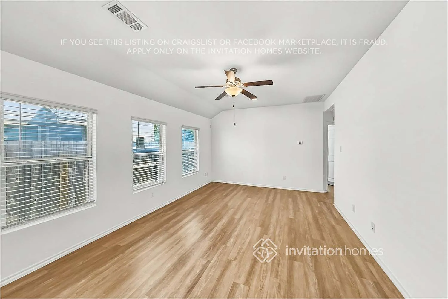 18827 Wembley Vista Trl New Caney, TX 77357 — Photo 4