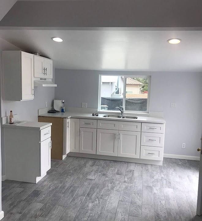 1st image of 1469 Forest Ave