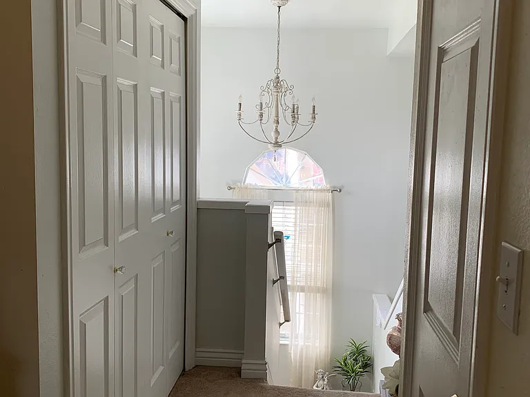 62 W 940 N — Photo 15