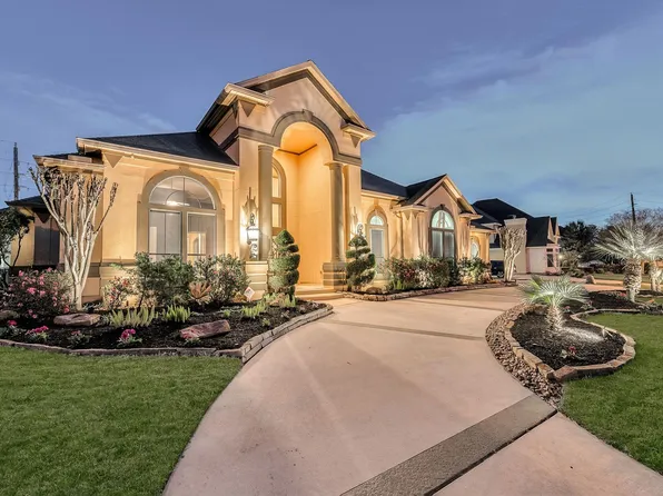 15818 Conners Ace Dr, Spring, TX 77379
