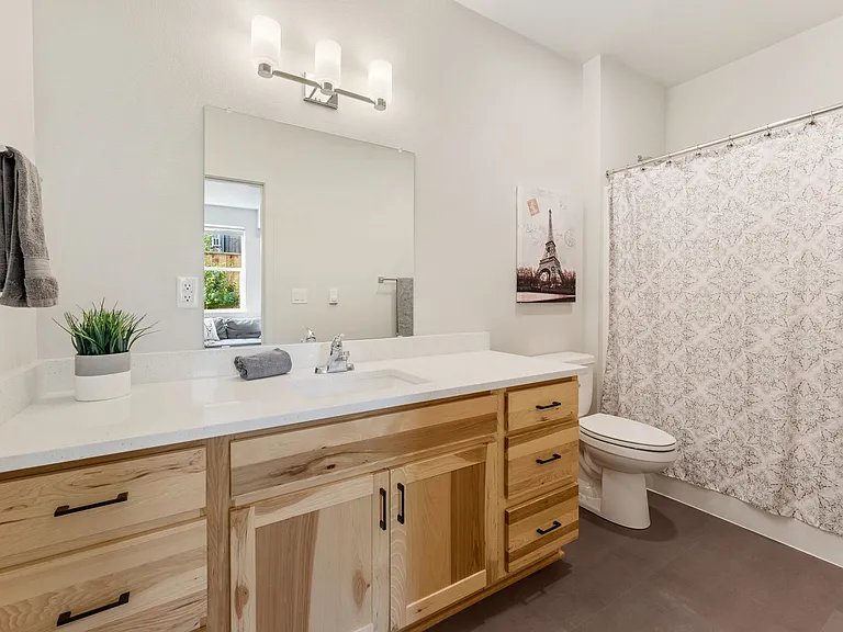241 SE 80th Ave #103 — Photo 38