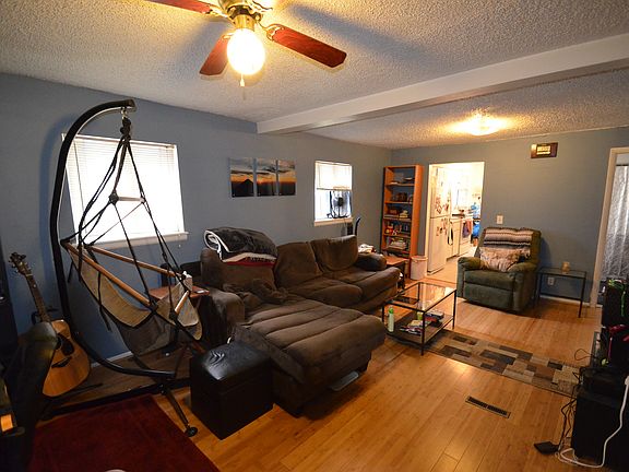 3rd image of 1370 Ames St