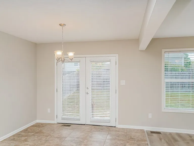 9906 Brooks Bend Rd — Photo 8